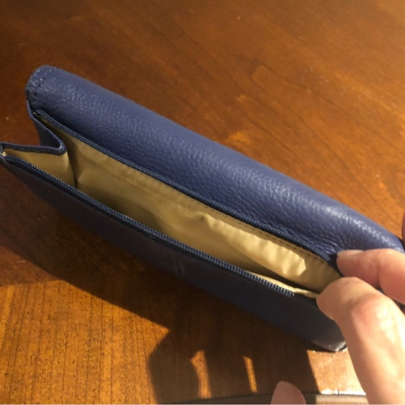 Coach Leather Wallet - Tri-fold Turnlock - Royal Blue - Picture 3 of 5